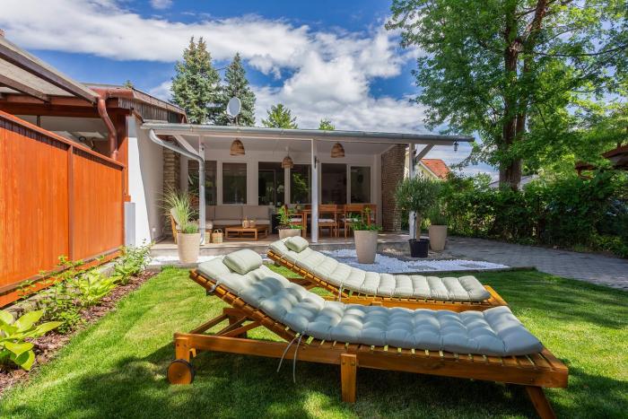 Dushi Balaton Family-Friendly Vacation Home Near the Beach