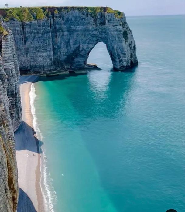 Etretat les pieds dans l eau