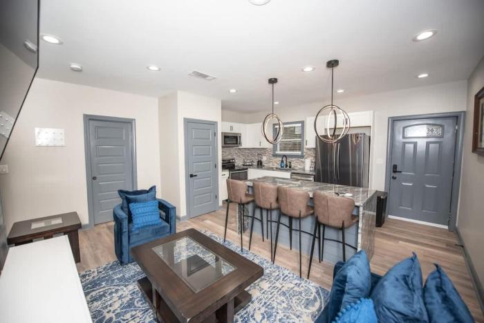 Spacious 2 bedroom 4 beds in Dawsonville sleeps 6 , c
