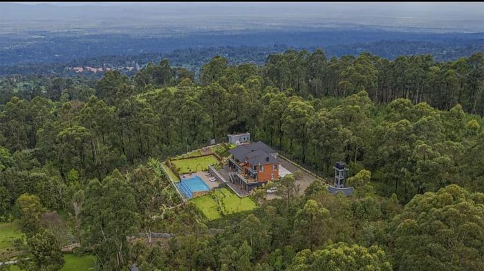 Sharuu Residency