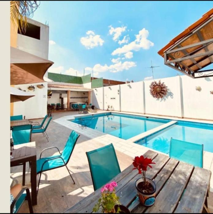 HOTEL LAS FUENTES