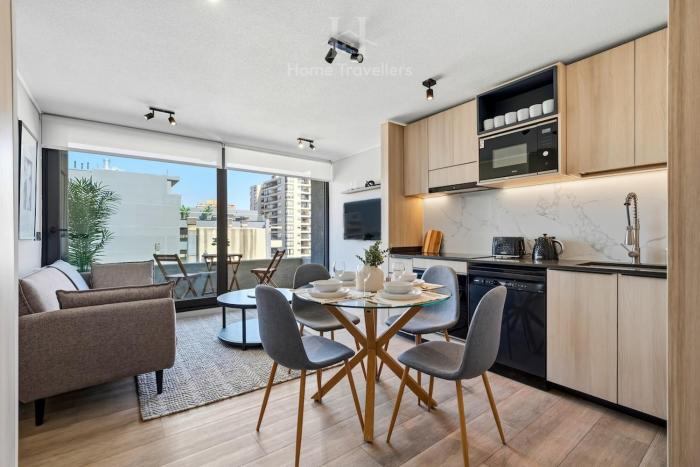 HT Family and equipped apartment in Las Condes 6PAX