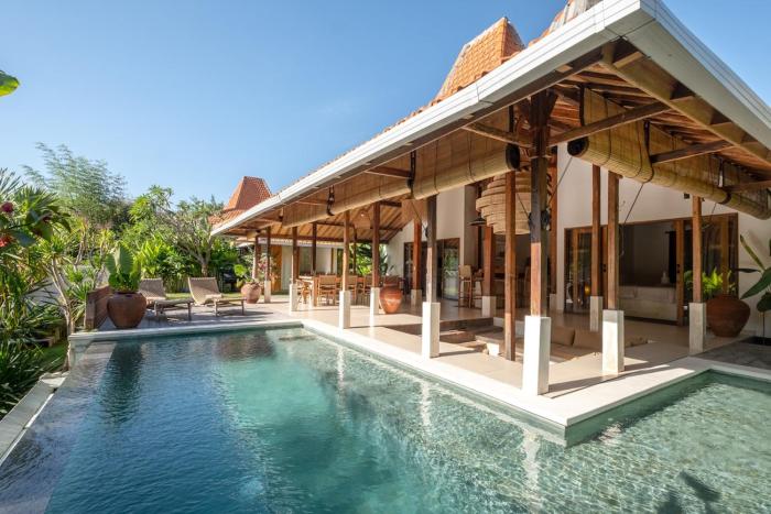 3BR Villa Joglo Catalina - Family Gataway - Heart of Uluwatu