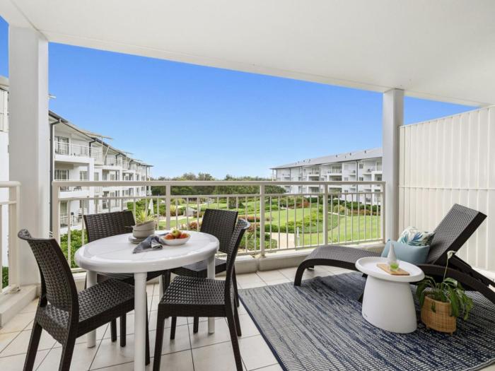 Coast in Bloom - Resort Serenity at 5204