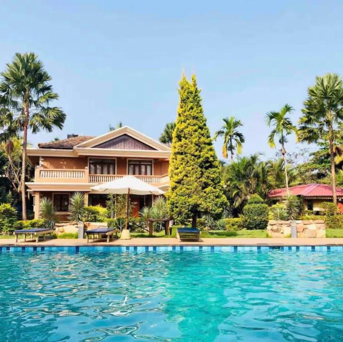 luxury 4BHK Villa Pool wi-fi