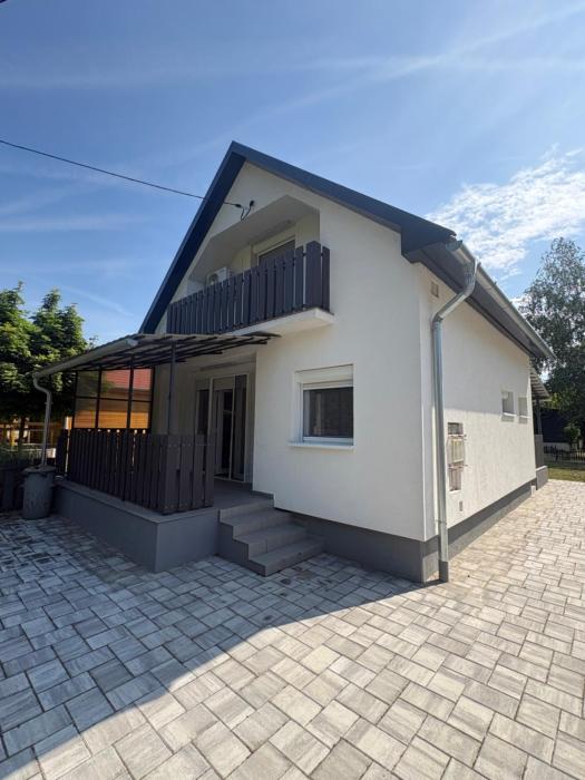 KONJAC szállás