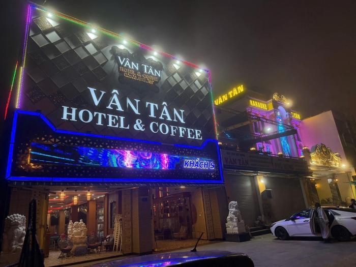 Vân Tân Hotel