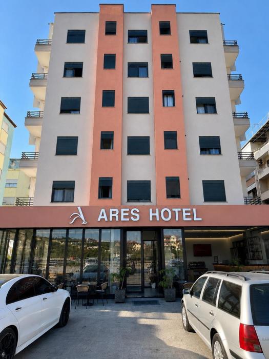Ares Hotel