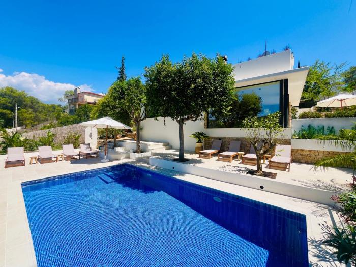 Stylish luxury villa near Sitges