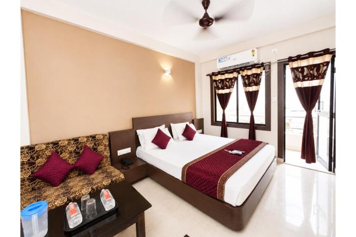 Hotel Baliapanda Uk-Palace Near Jagannath Temple - Lift and Parking Facilities Fully Air Conditioning Premium Room