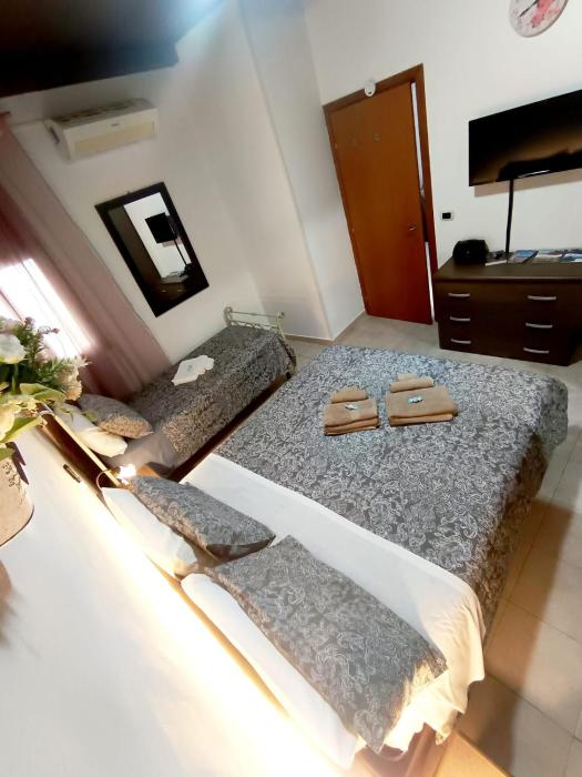 Ognina Soha Home 1