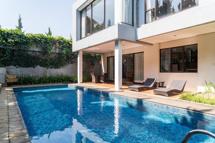 Harmony Hilltop City View Villa 4 Bedrooms With a Private Heated Swimming Pool and a Billiard Table