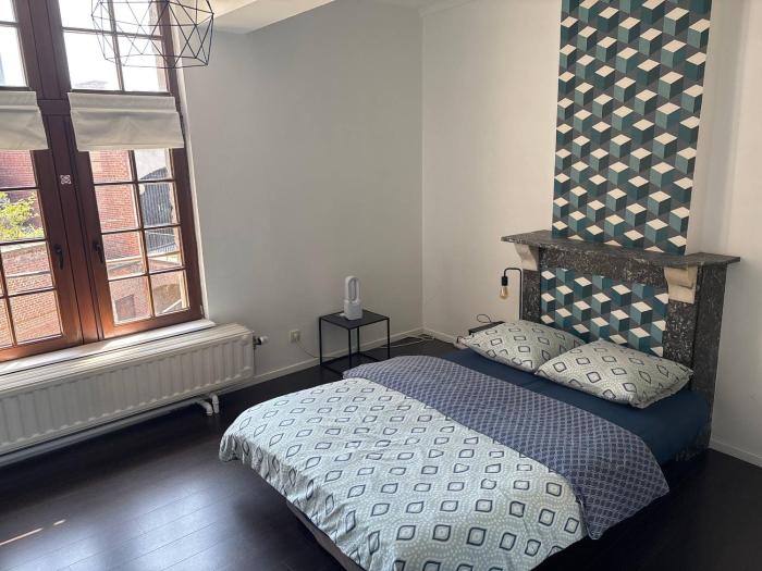 Chambre située au cœur de Mons avec SDB privée