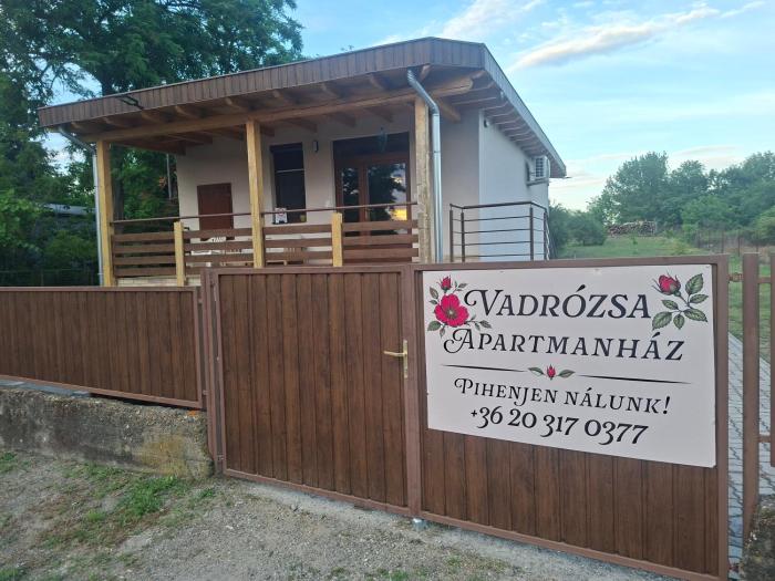 Vadrózsa apartmanház