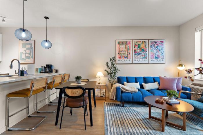 Luxury Cozy 1BR w Gym near Downtown, Loring Park