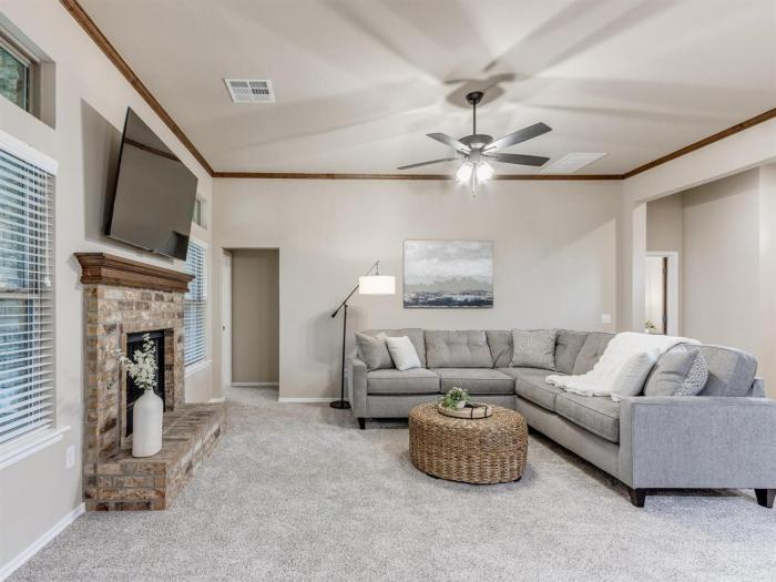 Brand New Home - Accessible to Yukon and Mustang!