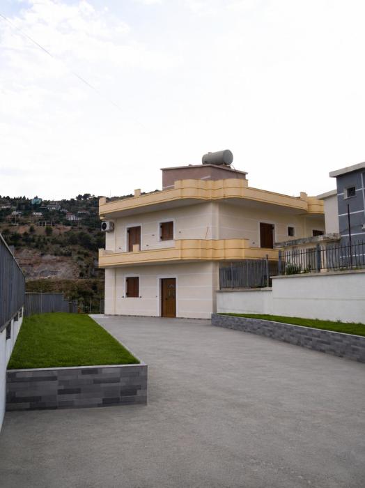 Kristo Villa