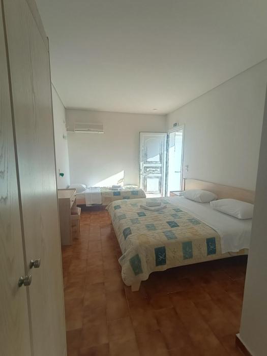 Elizas apartments and studios