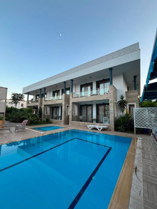 Shiva Suit Hotel