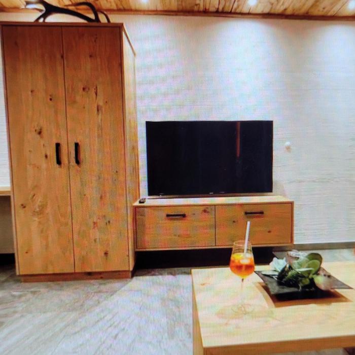 Calm, beautiful and stylish property in Canazei