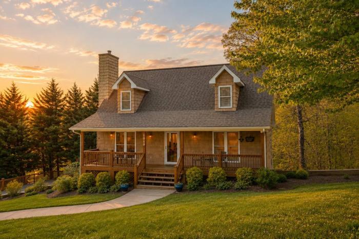 Large House! Family Friendly! Games & Firepit!