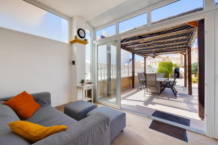 CB Living - Family holiday home in Punta Prima