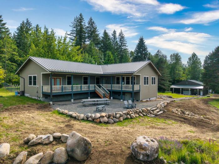 Mt Hood Home Indoor Pickleball Court Sleeps 12