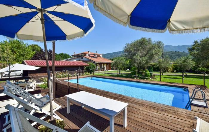 4 Bedroom Amazing Home In Pietrasanta