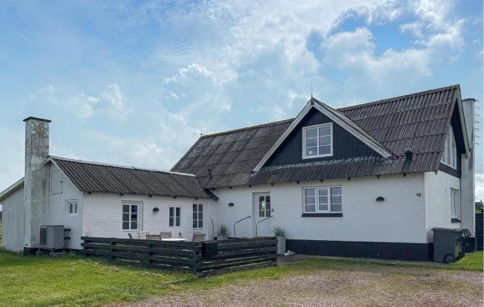 3 Bedroom Cozy Home In Fjerritslev