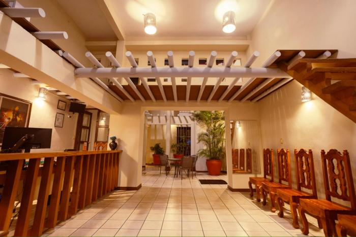 HOTEL NIUT-JA