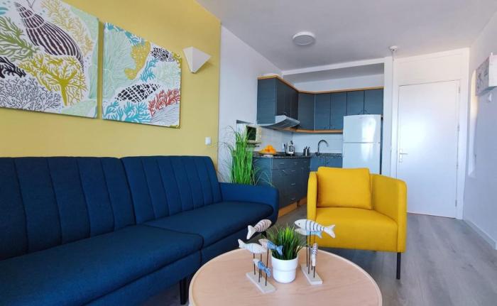 Lovely flat with a stunning ocean view terrace