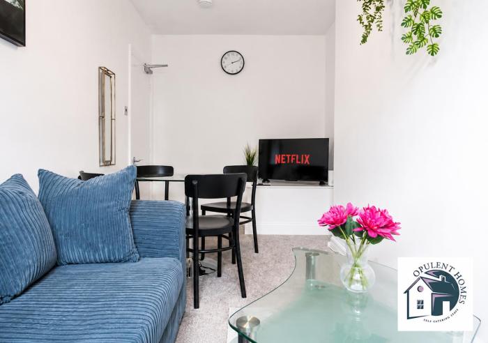 5BR Modern Stay - Spacious & Contractor Friendly - Reading Centre