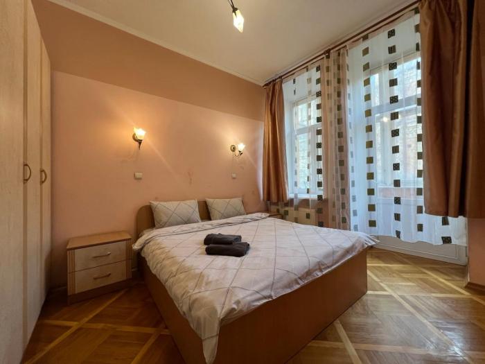 Apartment near Khreshchatyk