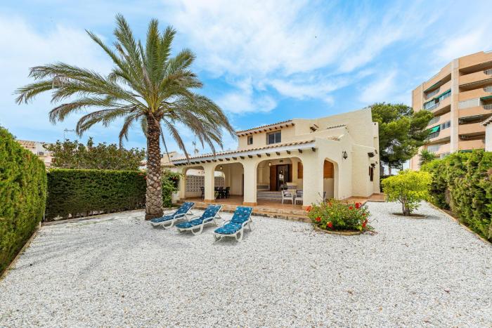 Chalet Mayor Zenia Beach