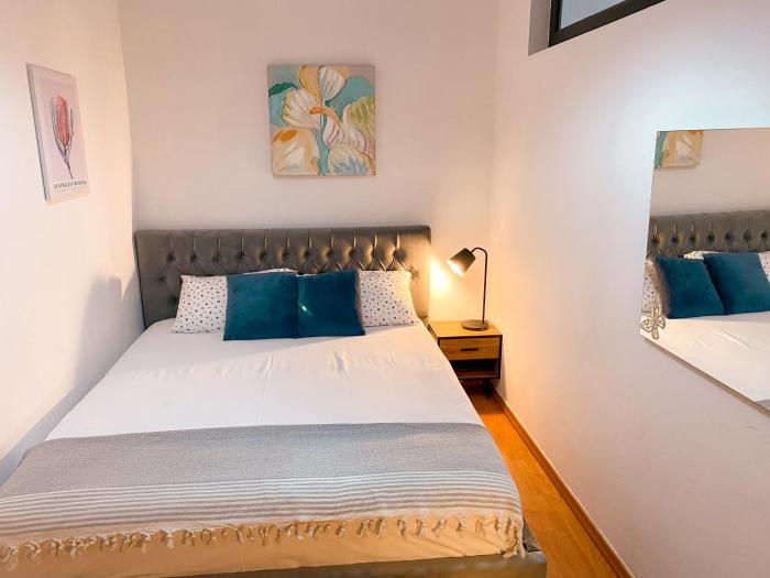 Tirana Views Apartment - Comfy and Spacious