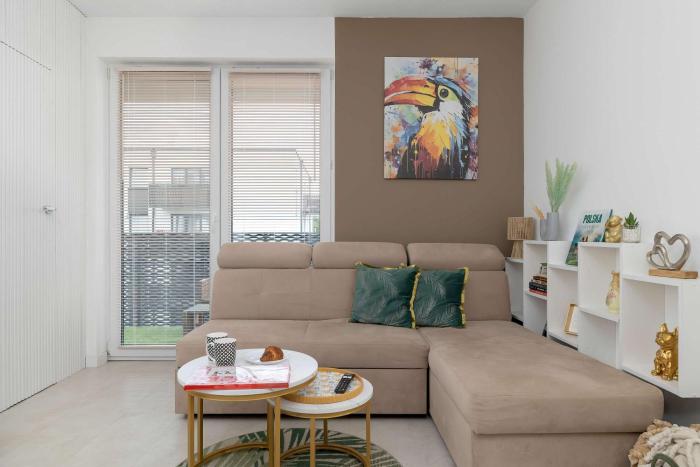Przytulny Apartament z Widokiem, Parking & Balkon by Noclegi Renters