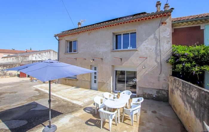 Awesome Home In St-Just Dardèche