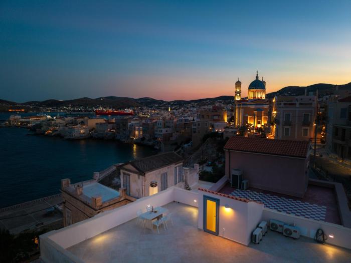 Maestro Seaview Suite