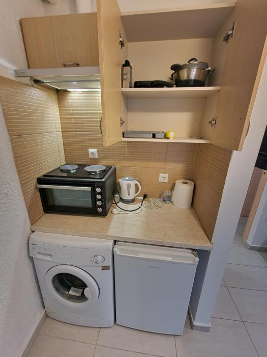 Dianas Cozy 9 Studio