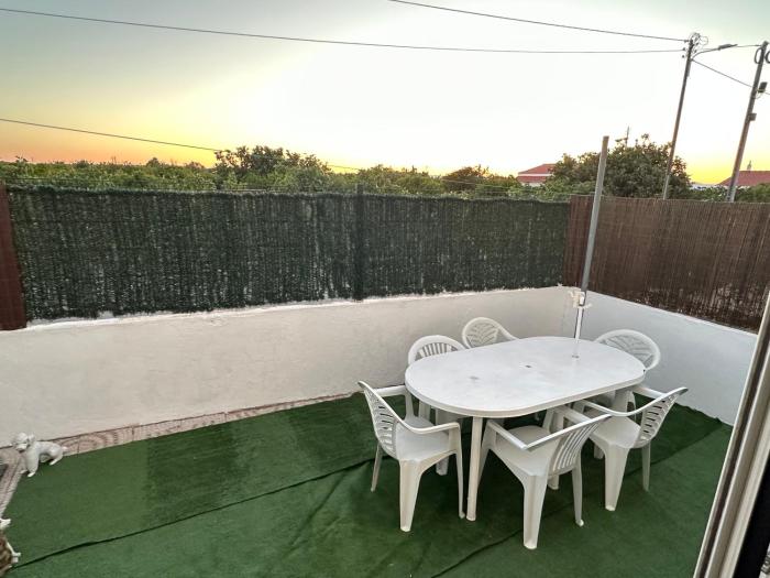 Casa para FERIAS CALMINHAS - 1KM PRAIA MONTE GORDO
