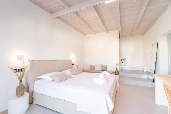 Drio Kythnos Suites