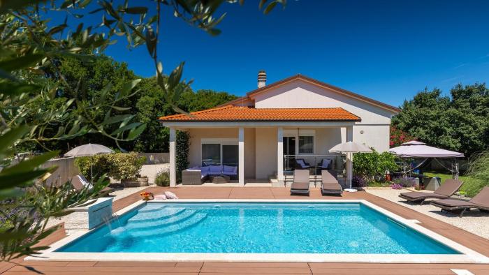 Villa Elssa by Villas Guide