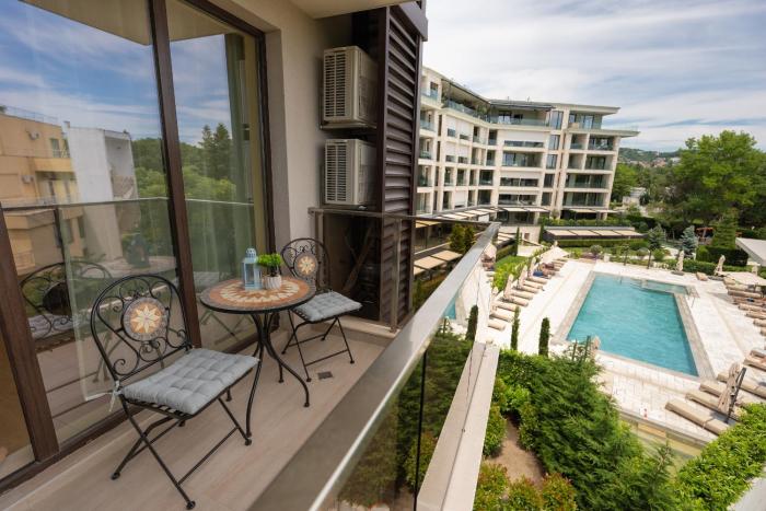 Jasmine 1 Bedroom Apartment with Free Parking