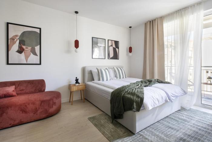 Stylish Studio with terrace near New York Cafe 2