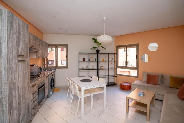Design Studio with Balcony & Netflix in Gueliz