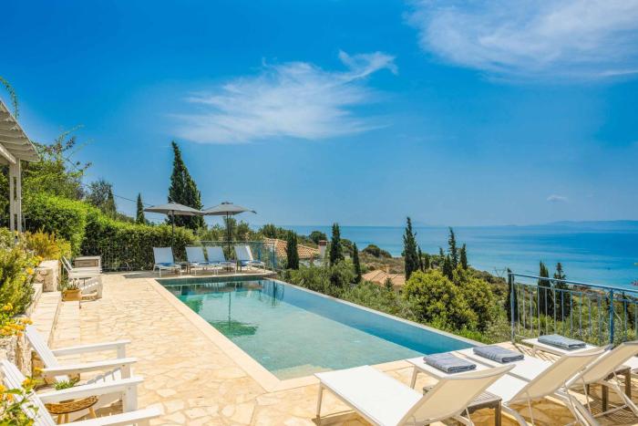 Mounda Beach Villa