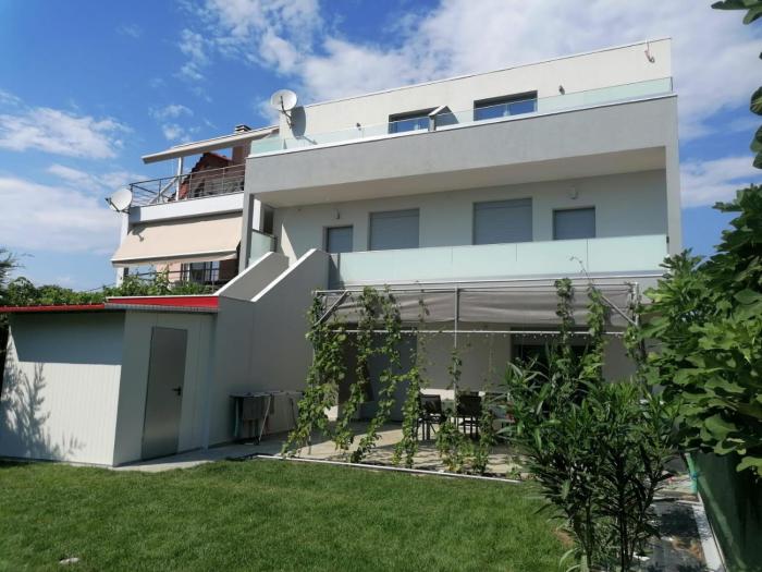 DIONYSUS Apartments