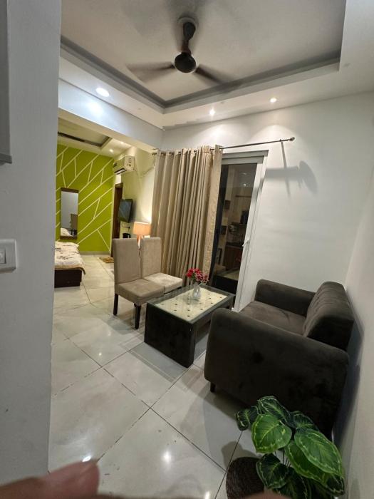 The happy hideout stay