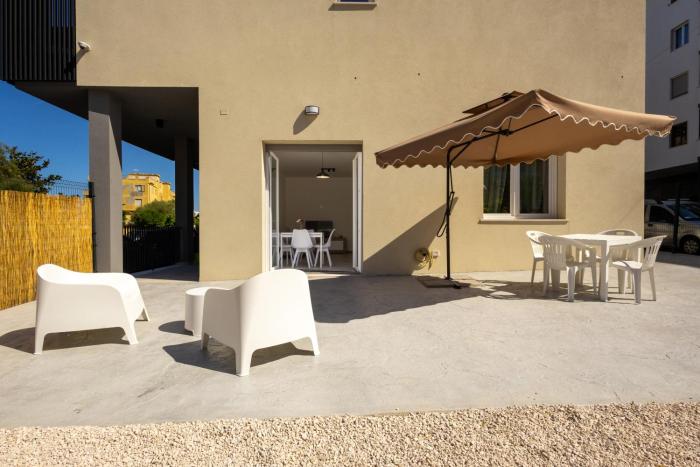 Garden Lounge