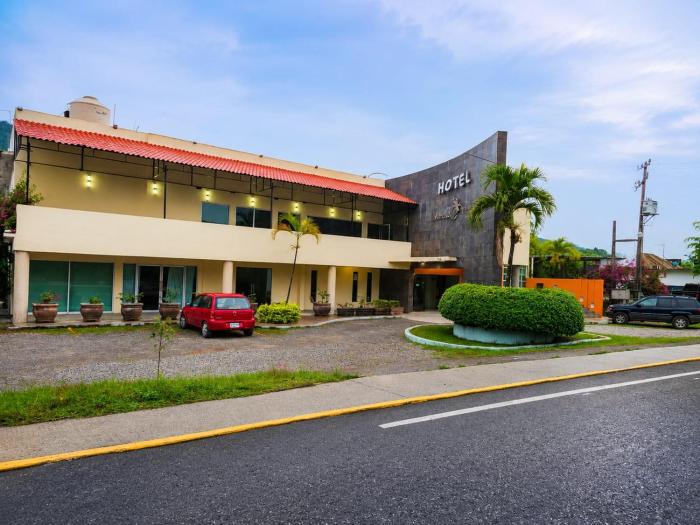 Hotel Vista Verde